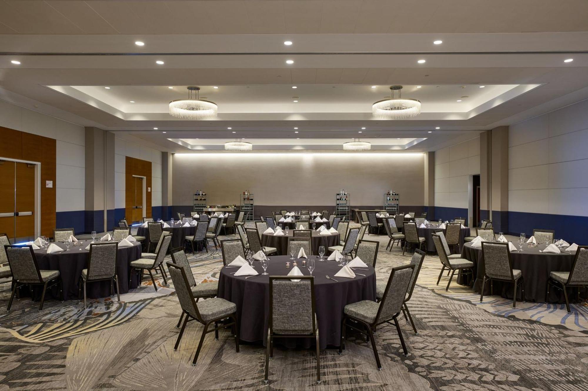 Renaissance Schaumburg Convention Center Hotel Dış mekan fotoğraf